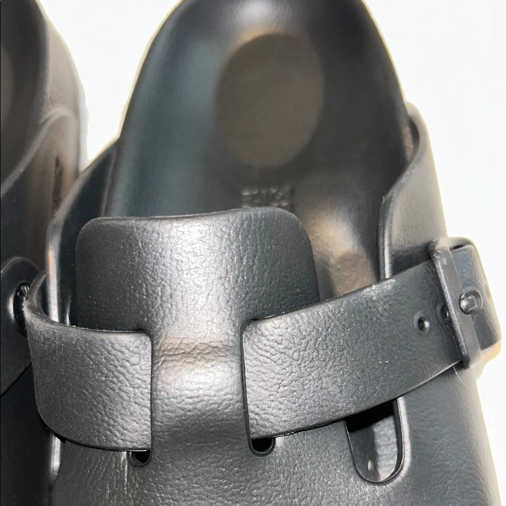 Birkenstock 38 Black Slip-On Clogs - Picture 5 of 12